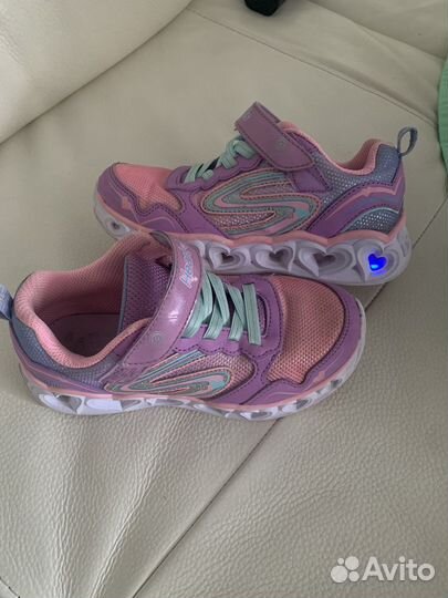 Кроссовки для девочки