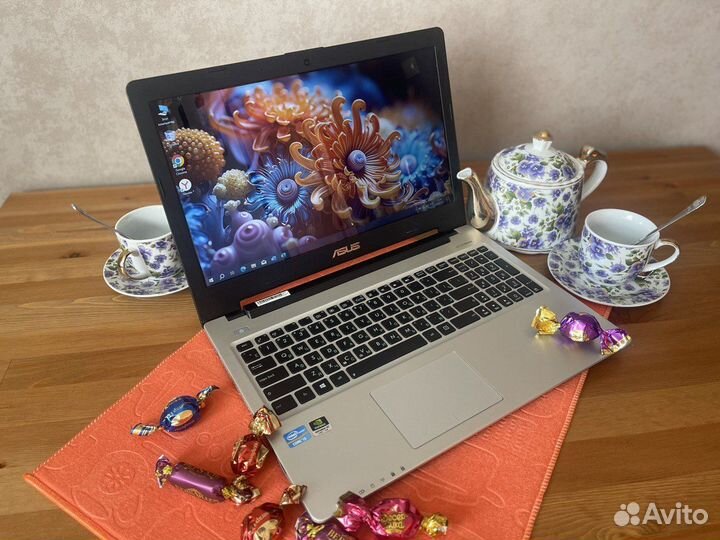 Конфетный ноутбук Asus с чайком 10228