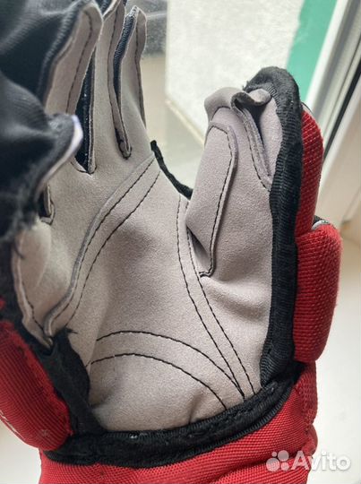 Ремонт хоккейных краг