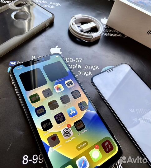 iPhone X/64Gb Белый