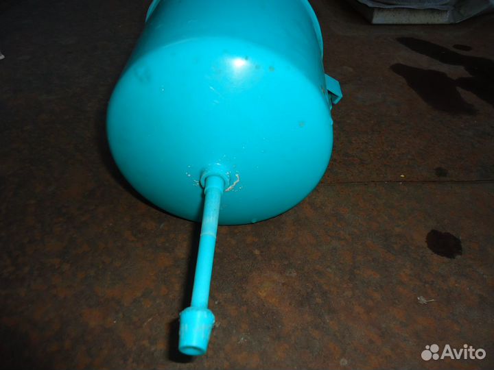 Умывальник (рукомойник) полевой во дворе