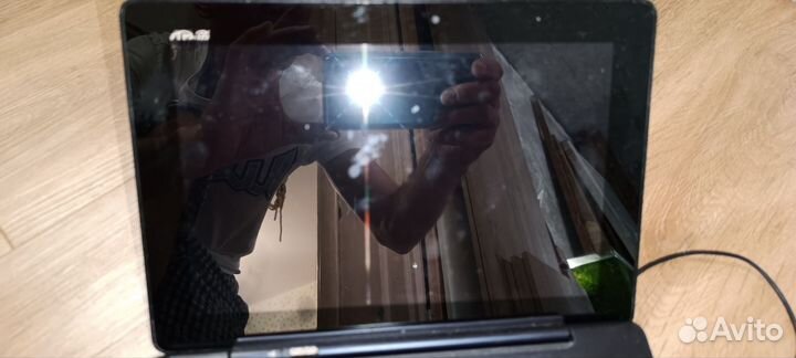 Планшет-нетбук Аsus Pad TF300T