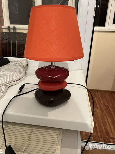 Лампа настольная