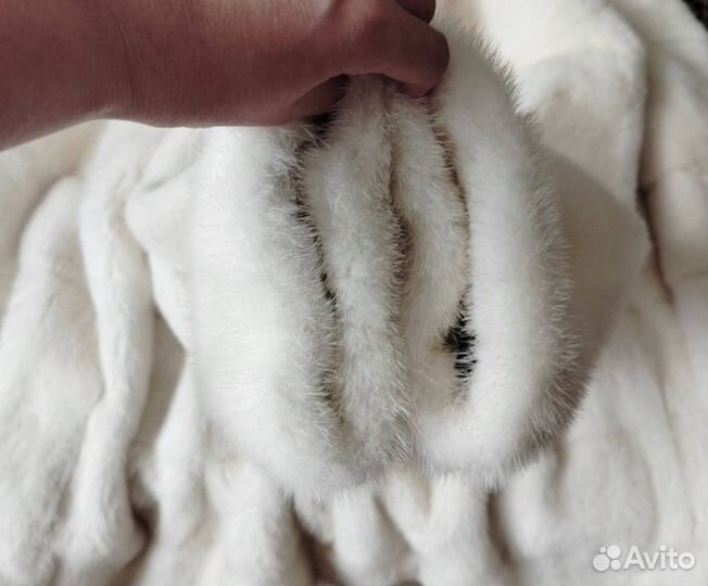 Шубы норковые 44-46 размер
