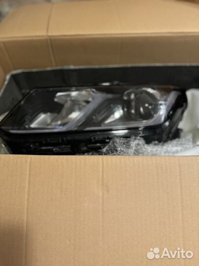 Фара на Geely coolray