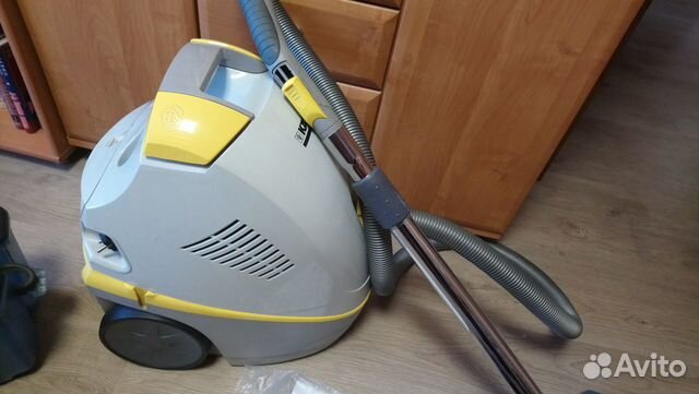 Пылесос Karcher DS5500 с водяным фильтром