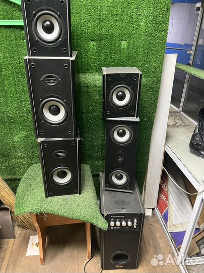 Аккустияеская система sven