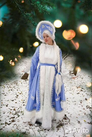 Дед Мороз и Снегурочка на Новый Год