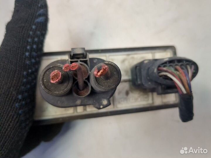 Блок управления вентиляторами Volkswagen Golf 4, 2