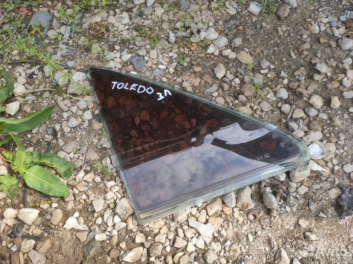 Стекло дверное заднее левое Seat Toledo лифтбек