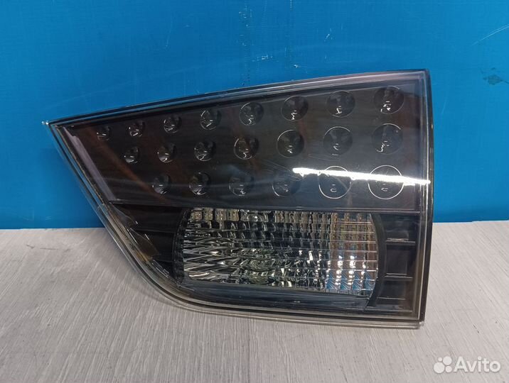 Фонарь правый внутренний Outlander 2 хл 2007-2012