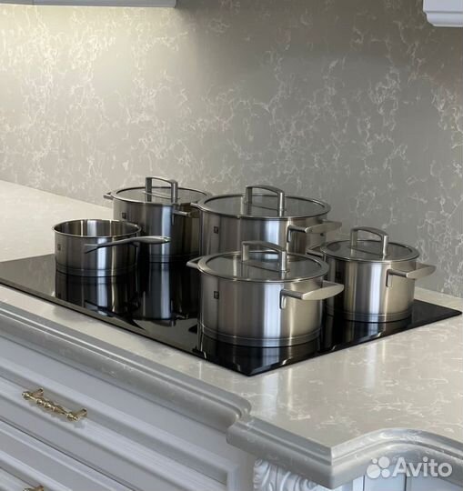 Набор кастрюль