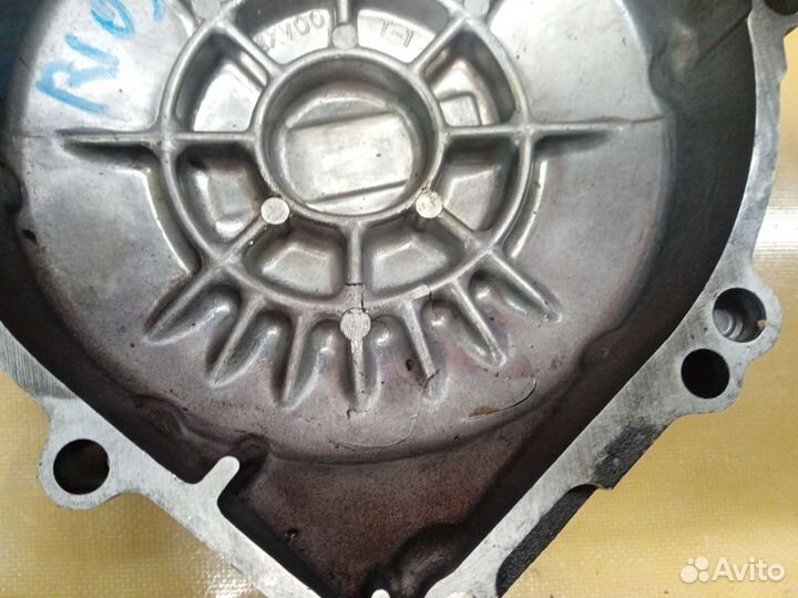 Yamaha R1 2002-2003. Крышка генератора