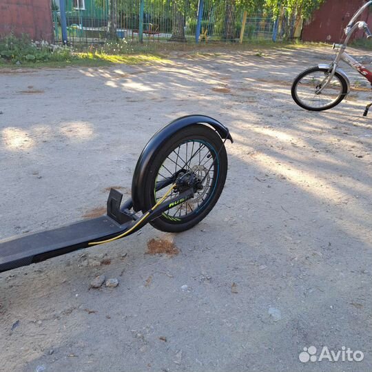 Самокат с большими колесами