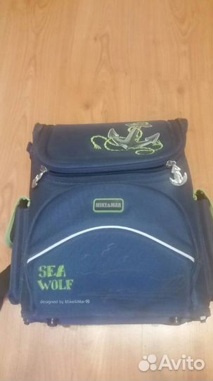 Портфель- ранец синий в отличном состоянии