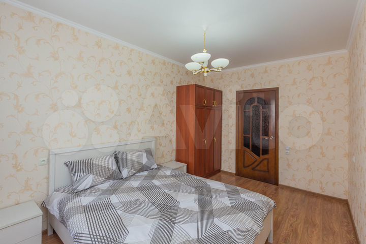 2-к. квартира, 64 м², 10/12 эт.