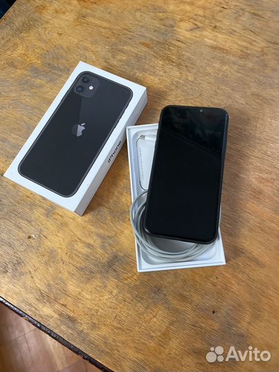 iPhone 11, 64 ГБ