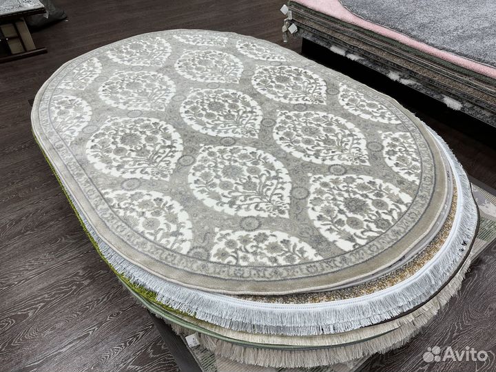 Ковер овальный новый 1.6х2.3м