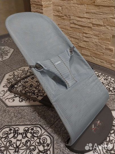 Кресло шезлонг babybjorn