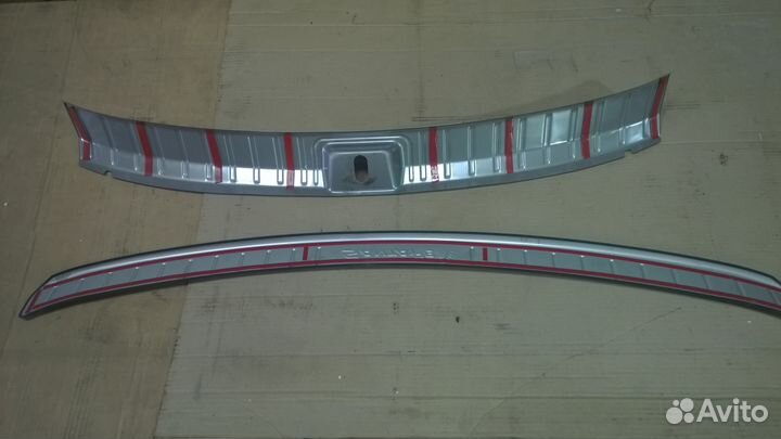 Накладки на бампер и порог багажника Santa Fe 2013