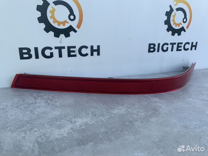 Отражатель в задний бампер Mercedes A2518200274