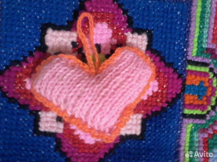 Вязаное сердечко - сувенир для влюбленных