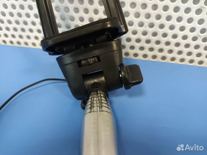 Монопод для смартфона TFN SLF-01