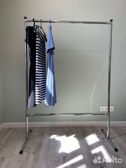 Вешалка для одежды напольная 100