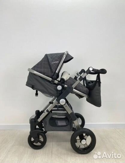 Прогулочная коляска 3 в 1