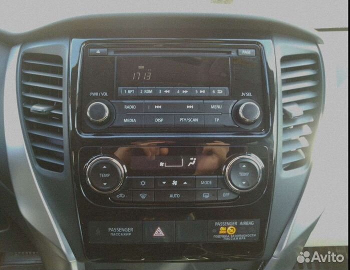 Штатное головное устройство Mitsubishi