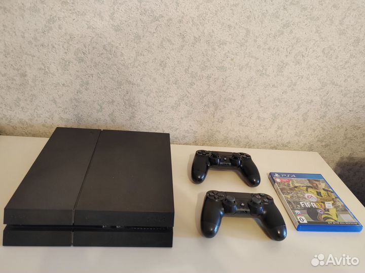 Sony PS4 + 2 джойстика игры