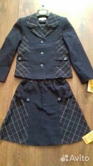 Школьная форма для девочки.Новая.Размер:146
