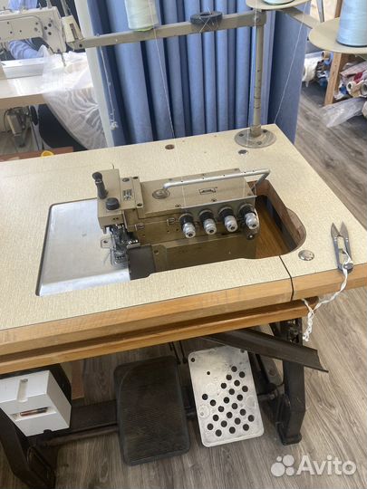 Оверлок для швейной машины
