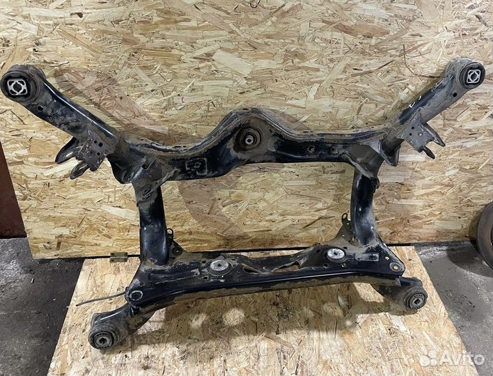 Задний подрамник Ауди A6 C7