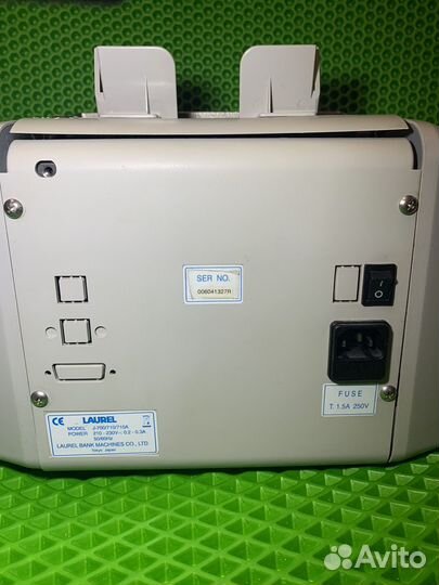 Счетчик банкнот Laurel J-700