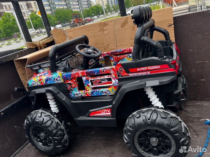 Детский электромобиль