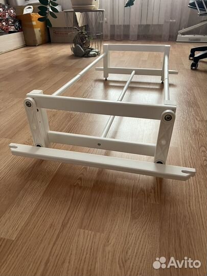 Маятник для круглой кроватки