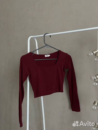 Укороченный лонгслив