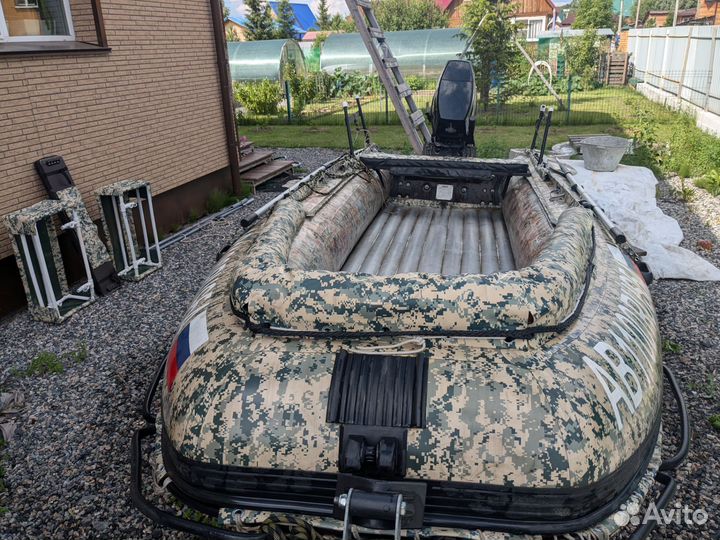 Лодка Солар 420