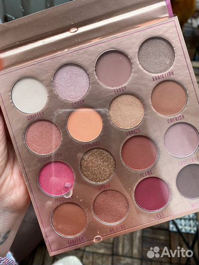 Палетка теней Makeup obsession