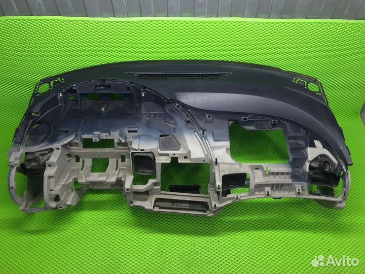 Панель приборов торпеда Honda Civic 4D 2006-2012