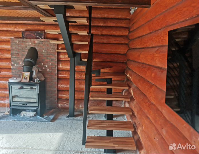 Металлокаркас Забежной Лестницы в Дом