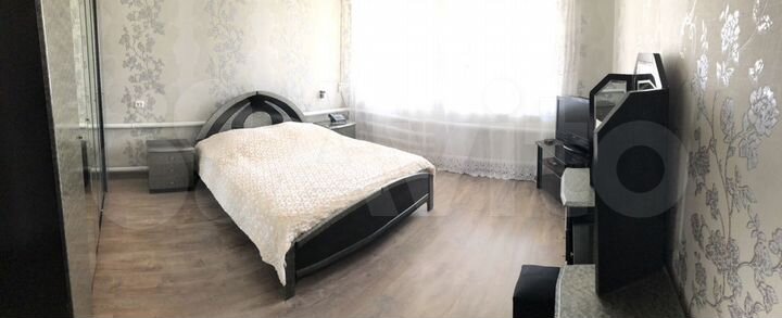 Дом 182 м² на участке 4,9 сот.