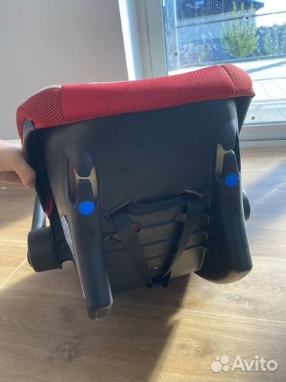 Автомобильная люлька 0+ почти новая