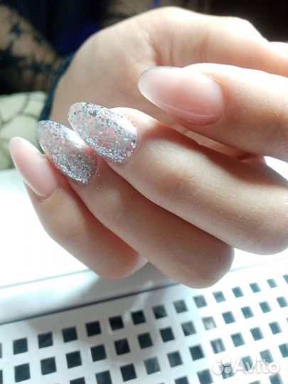 Наращивание ногтей