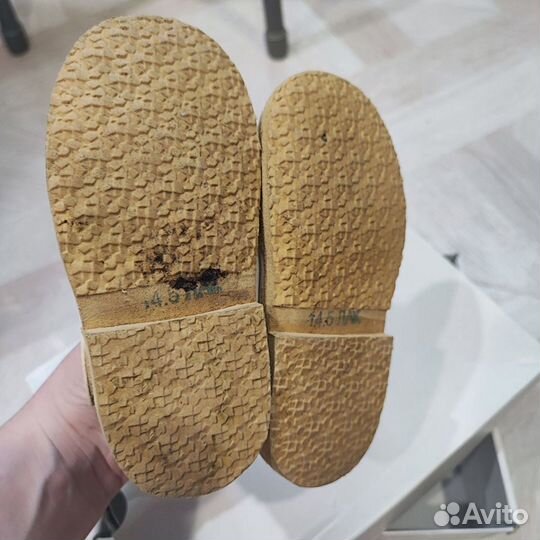 Туфельки для девочки лаковые 23