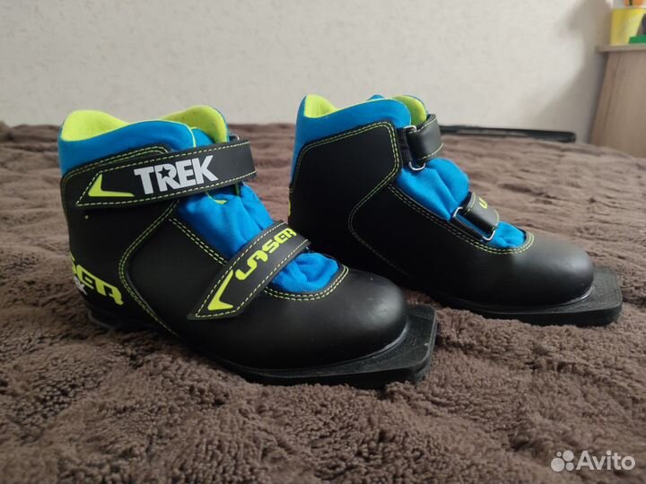 Лыжные ботинки