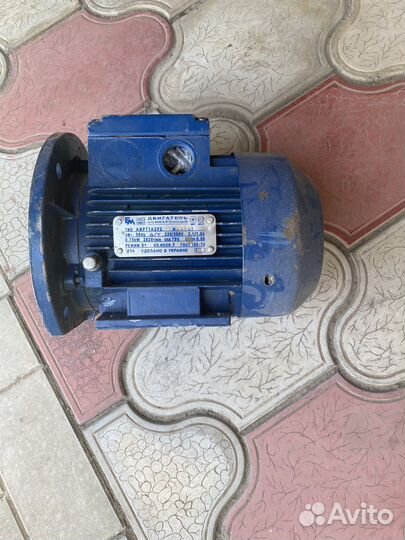 Электродвигатель