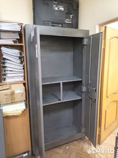 Сейф шкаф металлический огнестойкий