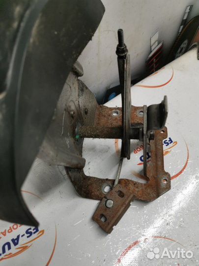 Ручник Nissan Qashqai 1.6 HR16DE 2012